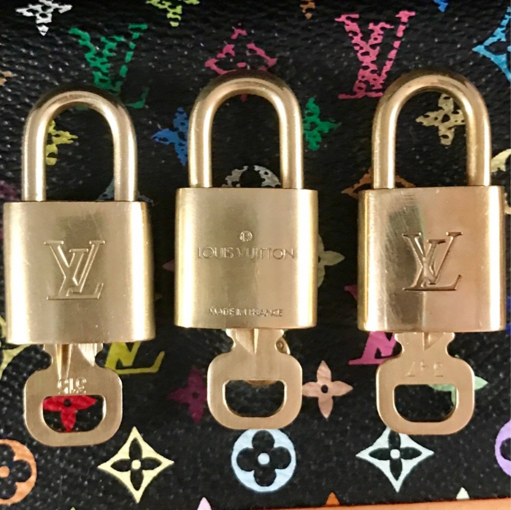 Louis Vuitton, Bags, Louis Vuitton Authentic Speedy 3 Monogram Top Handle  Bag Original Lock And Keys