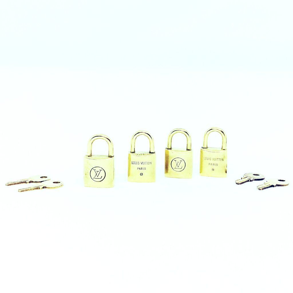 Authentic Brass Louis Vuitton Lock & Key – SJ.PrelovedLuxury