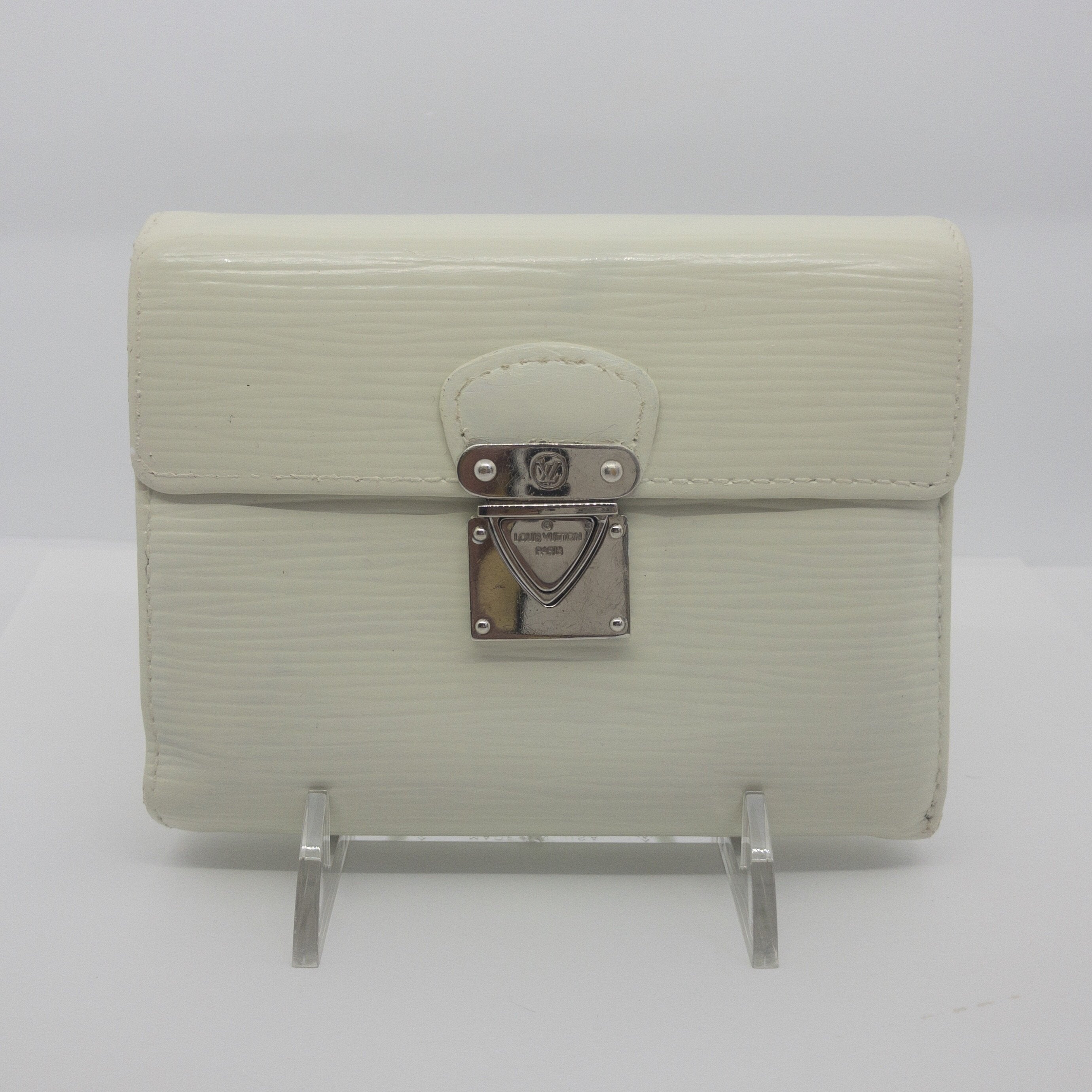 Vintage Louis Vuitton Patent Leather White Wallets for Women 