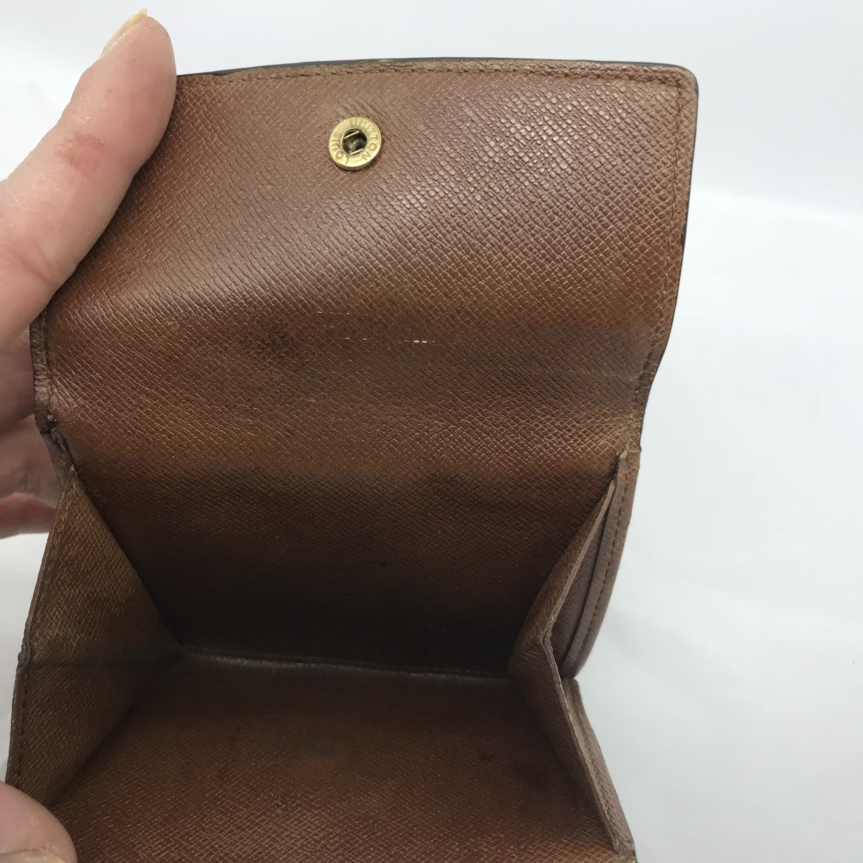 Louis Vuitton, Bags, Authentic Louis Vuitton Bifold Compact Monogram  Wallet