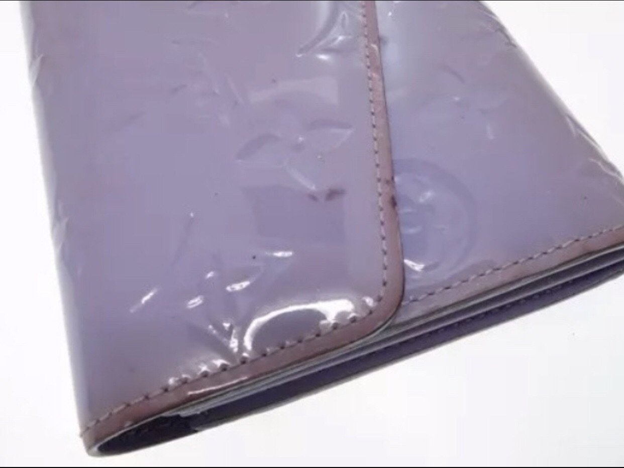 Sarah patent leather wallet Louis Vuitton Purple in Patent leather