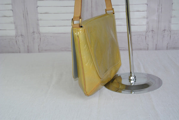 LOUIS VUITTON Thompson Street Shoulder Bag Monogram Vernis Yellow M91123  02JH815