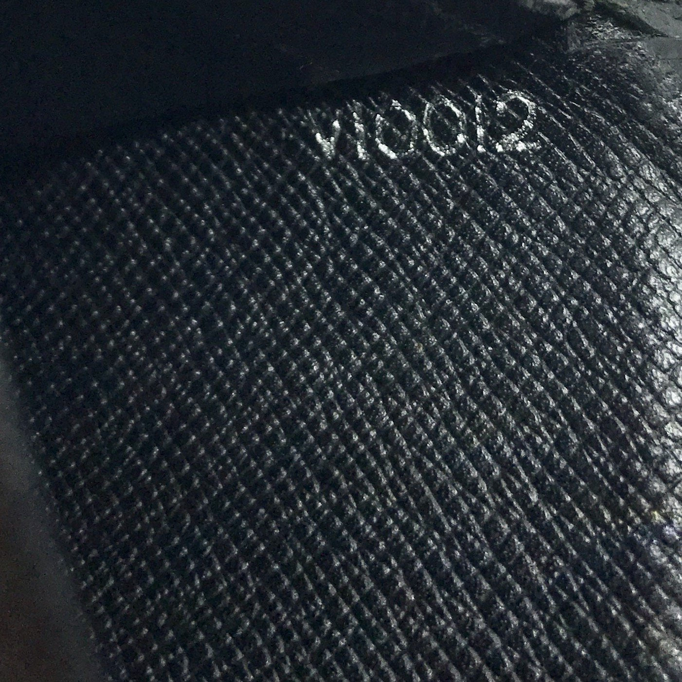 [Japan Used Wallet] Louis Vuitton Taiga Portefeuil Florin Bifold Wallet  Black Me
