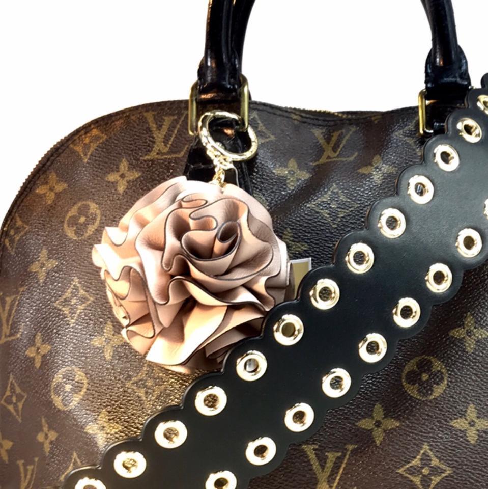 Michael Kors Pink Flower Bag Charm Key Chain – Just Gorgeous